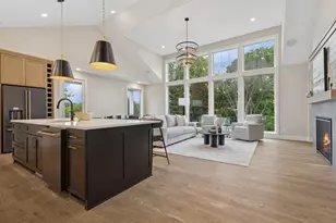 2706 Lakeview Ct, Little Canada, MN 55117 - Photo 16