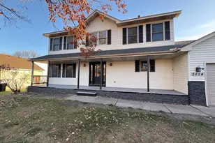 2424 Briar Oakes Blvd, Monticello, MN 55362 - Photo 2