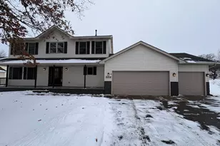 2424 Briar Oakes Blvd, Monticello, MN 55362 - Photo 4