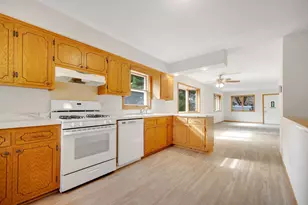 720 9th St SW, Pine City, MN 55063 - Photo 10