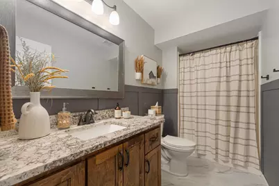 300 Pine Street, Cannon Falls, MN 55009 - Photo 18