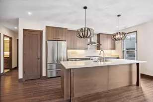 253 Lake Street E, Wayzata, MN 55391 - Photo 16