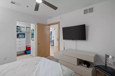 1240 S 2nd Street #306, Minneapolis, MN 55415 - Photo 32