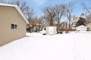 391 Cleveland Ave, Green Isle, MN 55338 - Photo 22