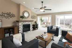 2524 Buchanan Ln S, Cambridge, MN 55008 - Photo 2