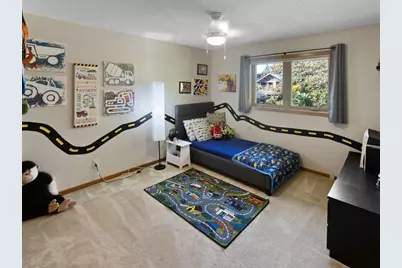 6460 Fallbrook Road, Eden Prairie, MN 55344 - Photo 24