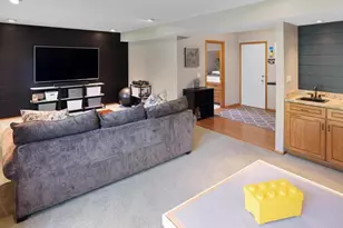 6460 Fallbrook Rd, Eden Prairie, MN 55344 - Photo 32