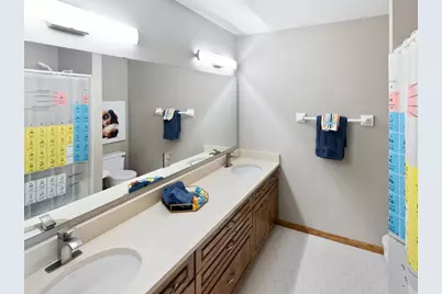 6460 Fallbrook Road, Eden Prairie, MN 55344 - Photo 26