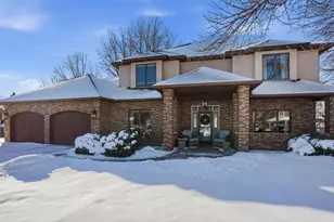 144 Stacy Cir, Waconia, MN 55387 - Photo 1