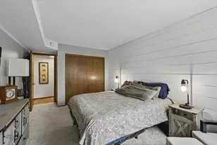 66 9th St E, Saint Paul, MN 55101 - Photo 14