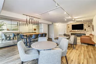 66 9th St E, Saint Paul, MN 55101 - Photo 20