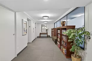 66 9th St E, Saint Paul, MN 55101 - Photo 24