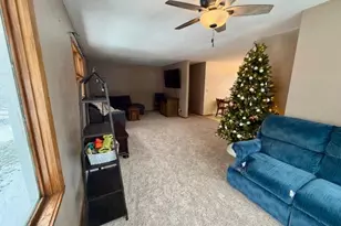 140 2nd Ave SW, Spring Grove, MN 55974 - Photo 4