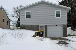 140 2nd Ave SW, Spring Grove, MN 55974 - Photo 2