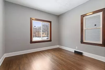 4047 Colfax Avenue N, Minneapolis, MN 55412 - Photo 8