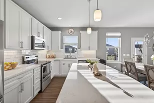 20627 Granville Ln, Lakeville, MN 55044 - Photo 24