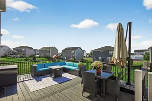 20627 Granville Ln, Lakeville, MN 55044 - Photo 4