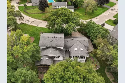 5512 Hillside Court, Edina, MN 55439 - Photo 8