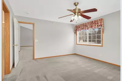 2820 Spy Glass Drive, Chaska, MN 55318 - Photo 14