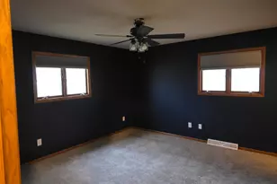 100 1st St E, Vernon Center, MN 56090 - Photo 18