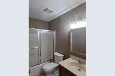 951 W Village Circle SE, Rochester, MN 55904 - Photo 24