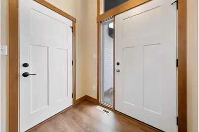 801 2nd St SE, Dodge Center, MN 55927 - Photo 10