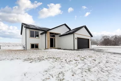 801 2nd St SE, Dodge Center, MN 55927 - Photo 1