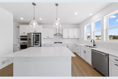 325 Ravencroft Road, Waconia, MN 55387 - Photo 4