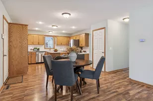 967 Stony Point Rd, Eagan, MN 55123 - Photo 8