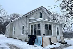 1109 3rd St W, Menomonie, WI 54751 - Photo 2