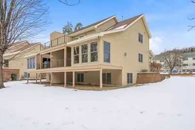 1482 Riverside Drive #1482, River Falls, WI 54022 - Photo 8