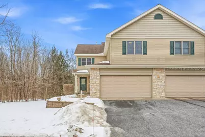 1482 Riverside Drive #1482, River Falls, WI 54022 - Photo 4