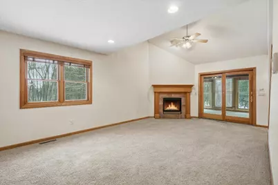 1482 Riverside Drive #1482, River Falls, WI 54022 - Photo 8