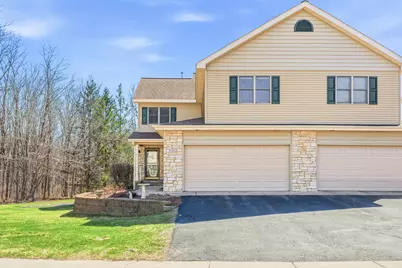 1482 Riverside Drive #1482, River Falls, WI 54022 - Photo 2