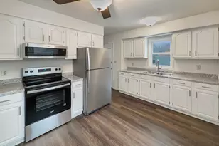 6648 4th St N, Oakdale, MN 55128 - Photo 2