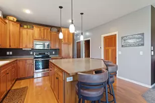 11446 Balsam Way, Woodbury, MN 55129 - Photo 2
