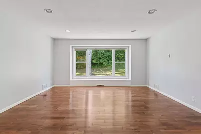 2465 Brunswick Avenue N, Golden Valley, MN 55422 - Photo 10