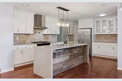 2465 Brunswick Avenue N, Golden Valley, MN 55422 - Photo 12