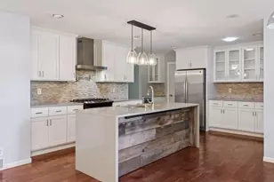 2465 Brunswick Ave N, Golden Valley, MN 55422 - Photo 12