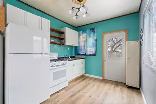 2007 N 20th St, Superior, WI 54880 - Photo 8