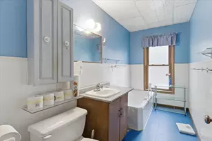 1810 Dupont Ave N, Minneapolis, MN 55411 - Photo 22