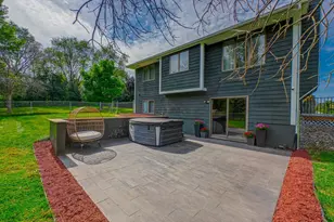 847 Lassie Ln, Hudson, WI 54016 - Photo 2