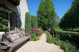 325 Highcroft Ln, Wayzata, MN 55391 - Photo 8