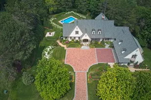 325 Highcroft Ln, Wayzata, MN 55391 - Photo 1