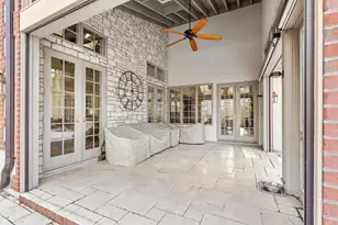 325 Highcroft Ln, Wayzata, MN 55391 - Photo 24