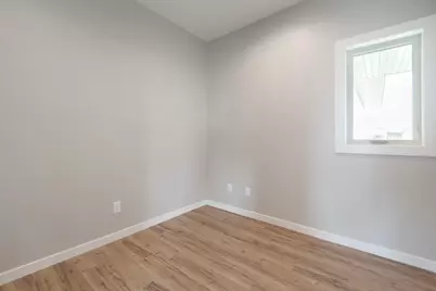 1534 9th Avenue SW, Hutchinson, MN 55350 - Photo 10