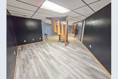 33285 Ocean Avenue, Redwood Falls, MN 56283 - Photo 32