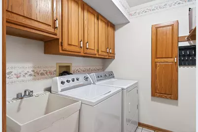 268 Shamrock Drive, Mahtomedi, MN 55115 - Photo 10