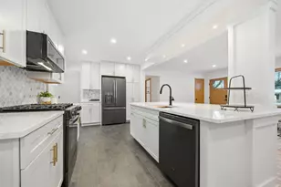 3927 Van Dyke St, White Bear Lake, MN 55110 - Photo 10