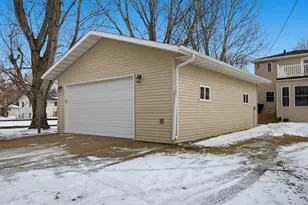 709 5th St SE, Barnesville, MN 56514 - Photo 10